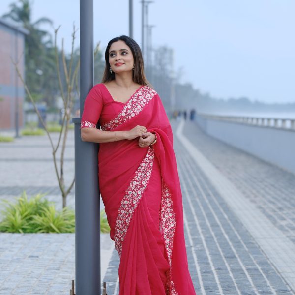 DAYANA : CRUSH CHIFFON FABRIC SAREE